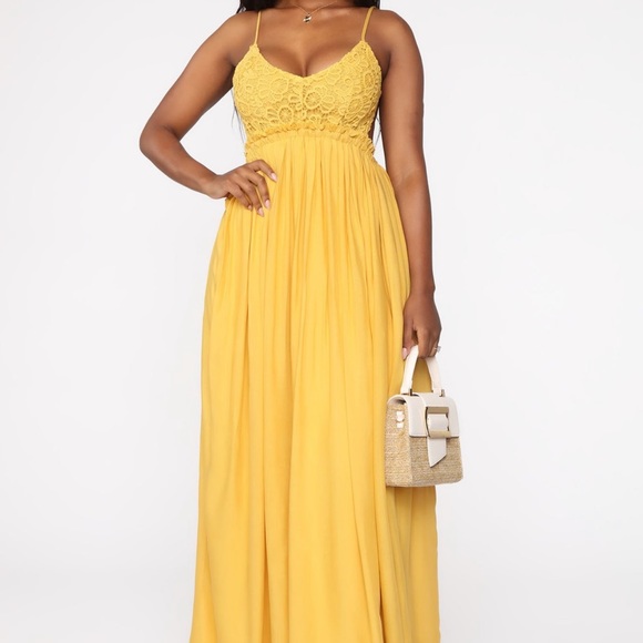 White Medium Dress backless - Picture 2 of 2